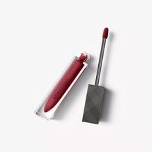 Load image into Gallery viewer, Burberry Liquid Lip Velvet Bold and Matte whipped lip cream- No. 53 Oxblood
